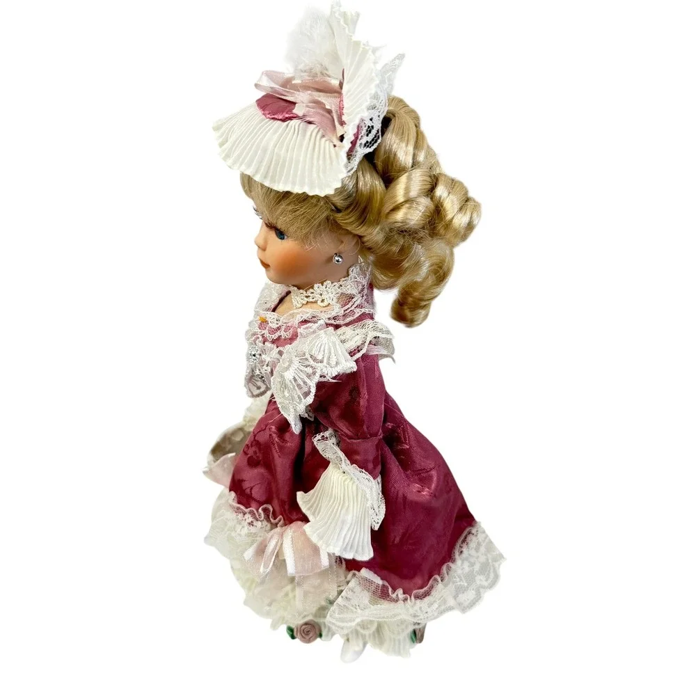 Victoriann Porcelain Doll Collector 11
